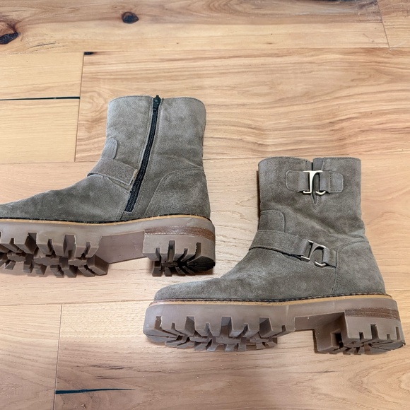 ALPE MONZA Lug Sole Ankle Boot - Picture 3 of 6